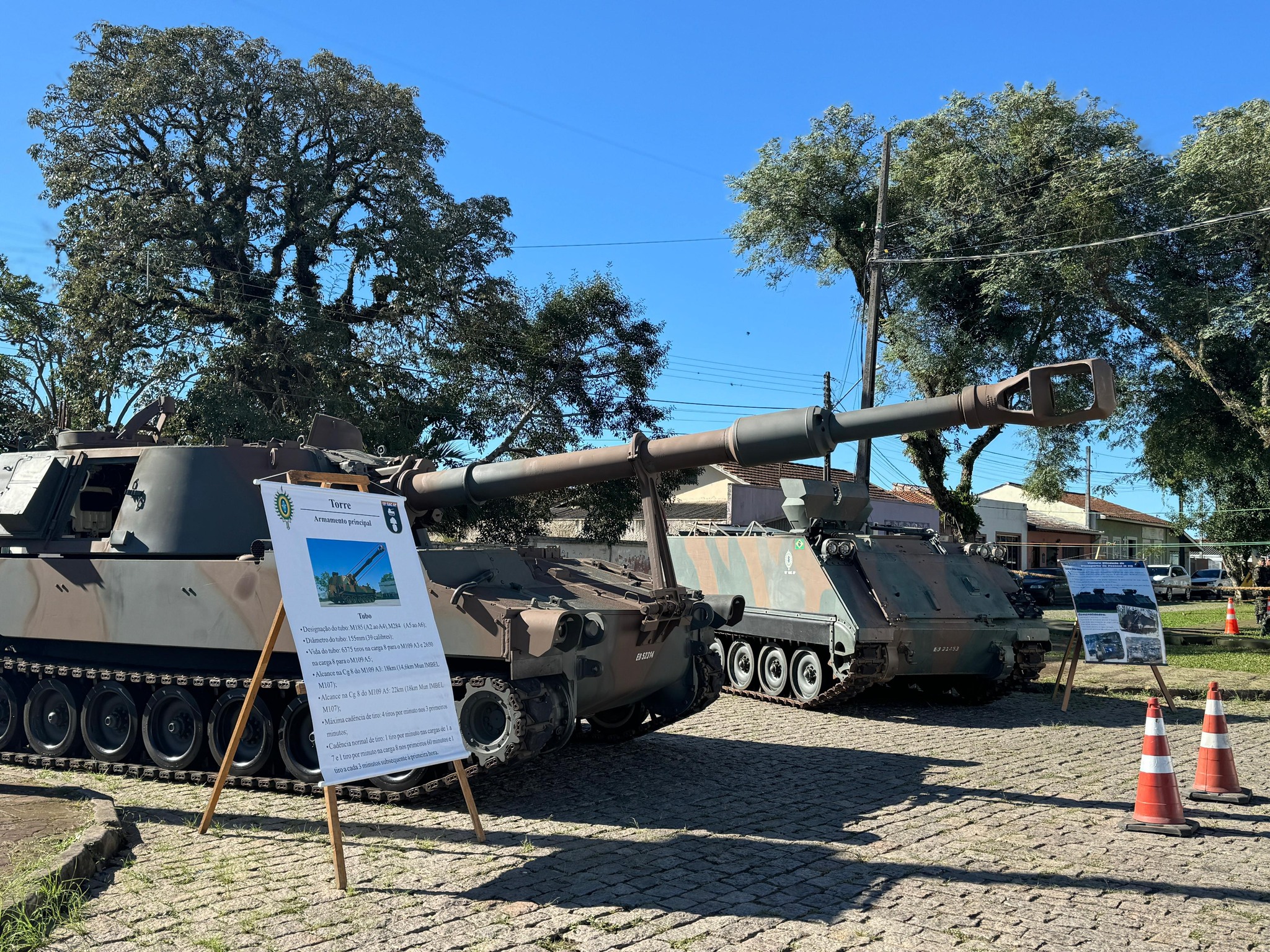 15° GACAP realiza exposição de equipamentos militares